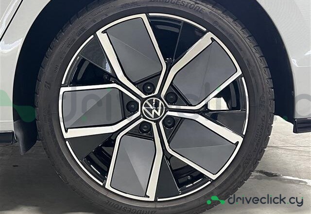 Volkswagen Golf Grey