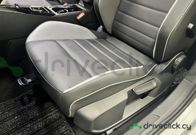 Volkswagen Golf Grey