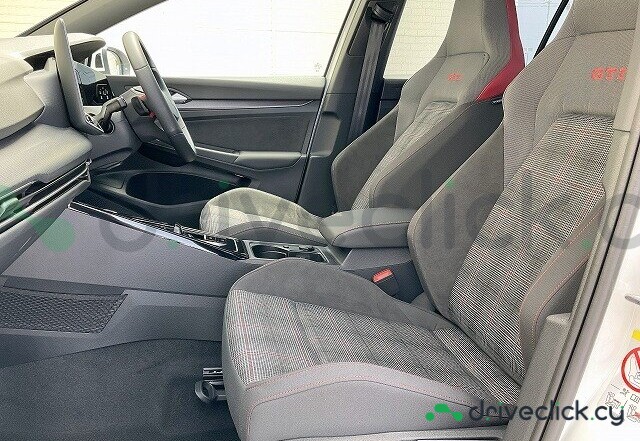 Volkswagen Golf White