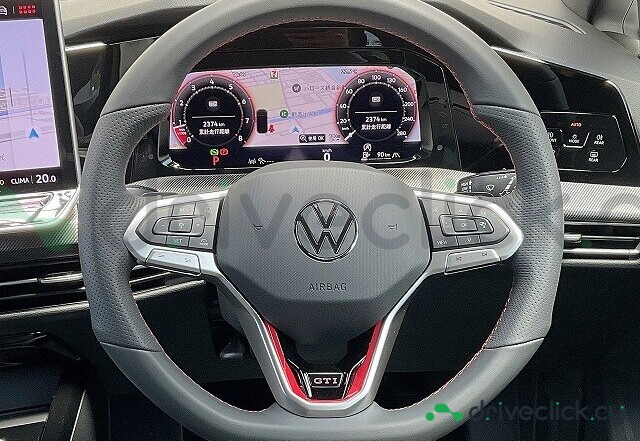 Volkswagen Golf White