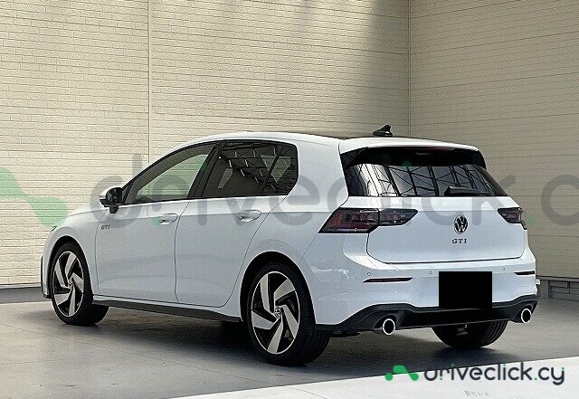 Volkswagen Golf White