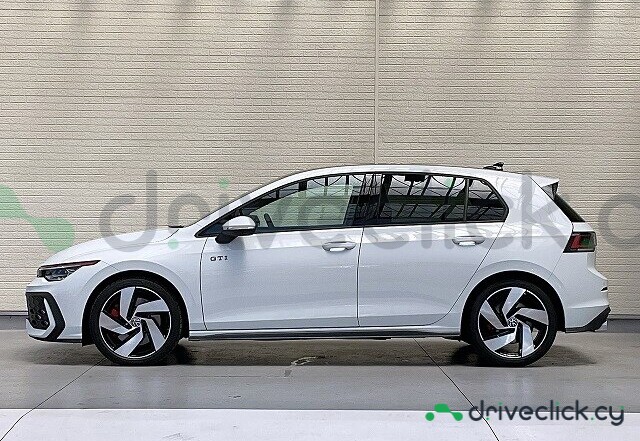 Volkswagen Golf White