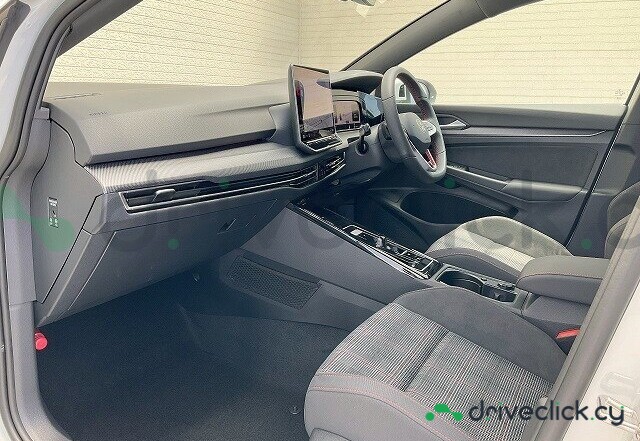 Volkswagen Golf White