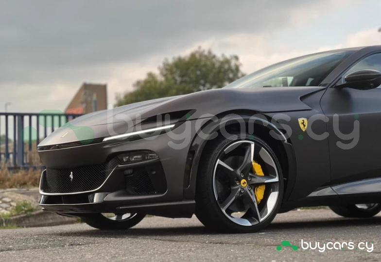 Ferrari Purosangue Серый