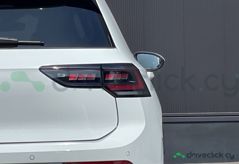 Volkswagen Golf White