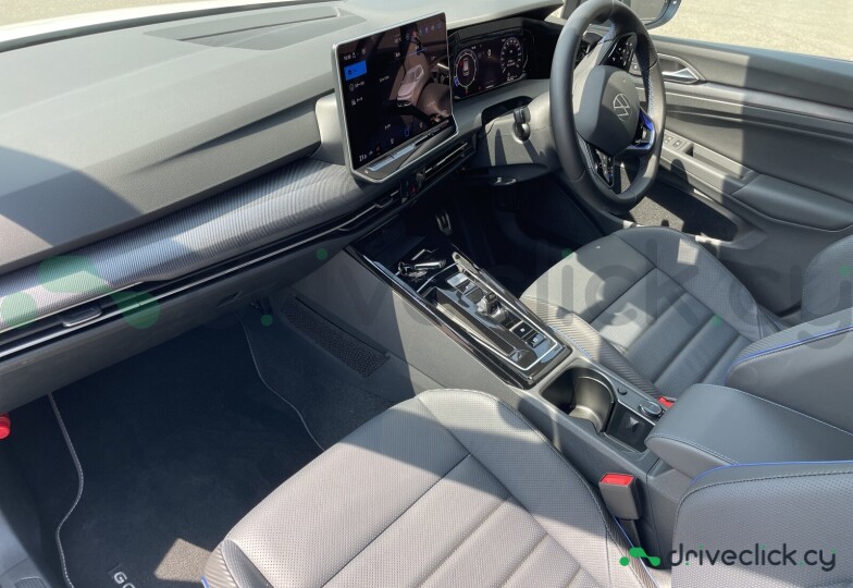 Volkswagen Golf White