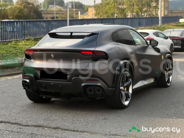 Ferrari Purosangue Серый