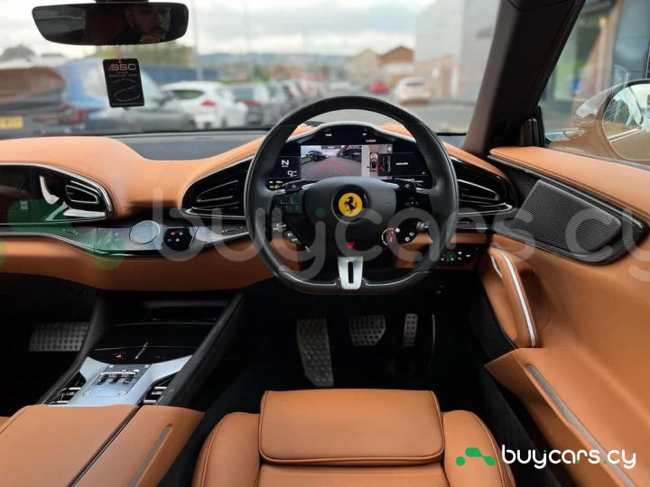 Ferrari Purosangue Серый