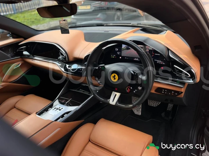 Ferrari Purosangue Серый