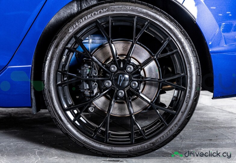 Volkswagen Golf Blue