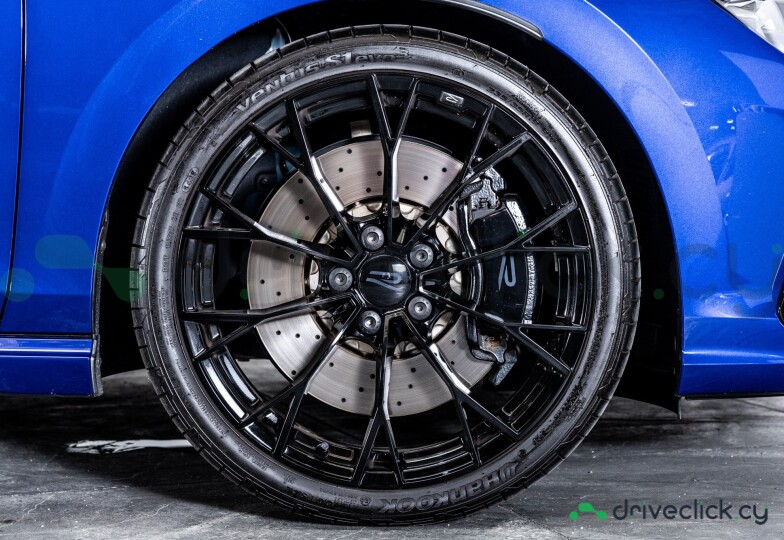 Volkswagen Golf Blue