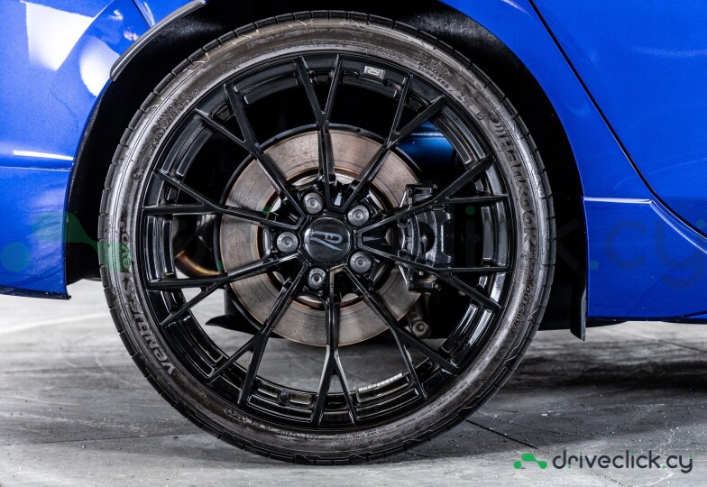 Volkswagen Golf Blue