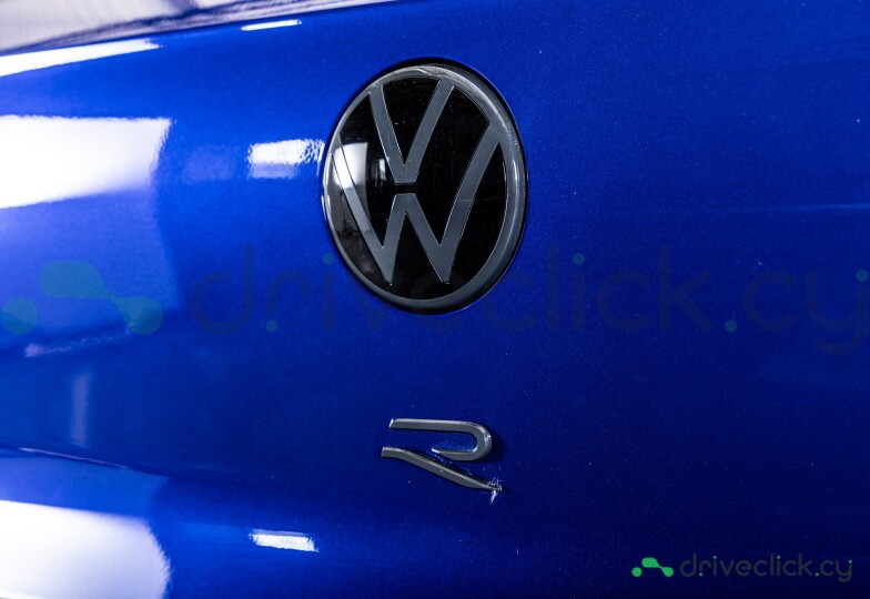 Volkswagen Golf Blue