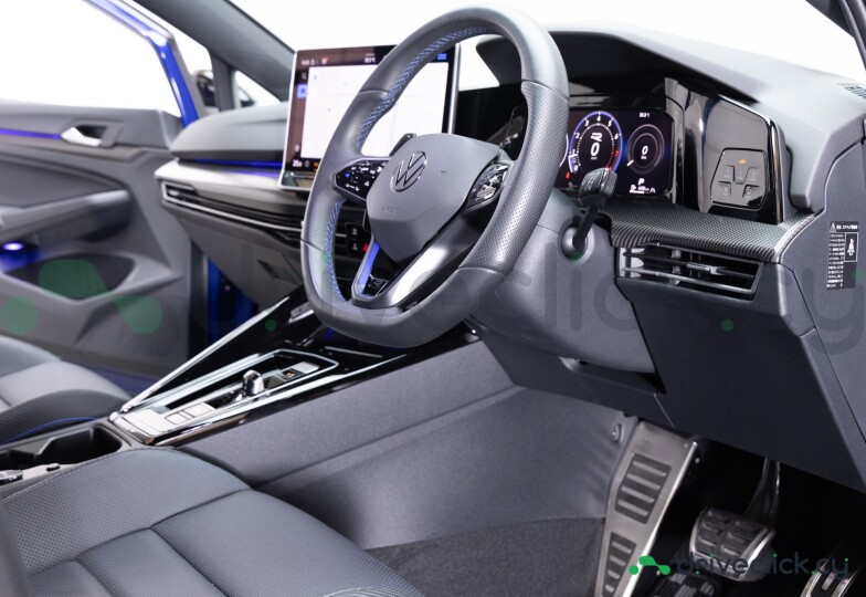 Volkswagen Golf Blue