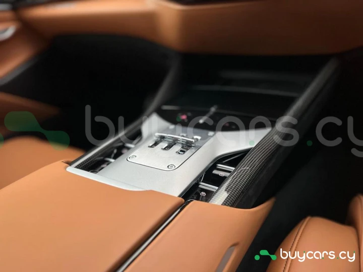 Ferrari Purosangue Серый