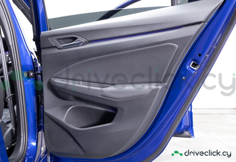 Volkswagen Golf Blue