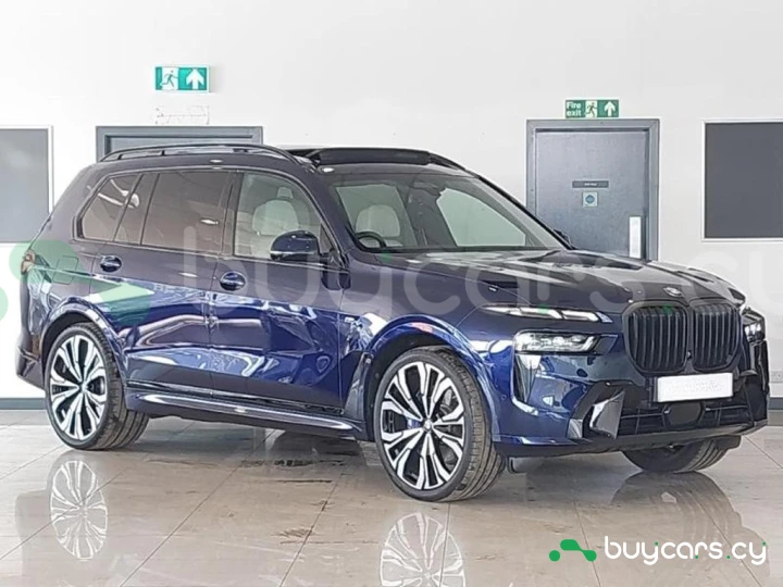 BMW X7 Синий