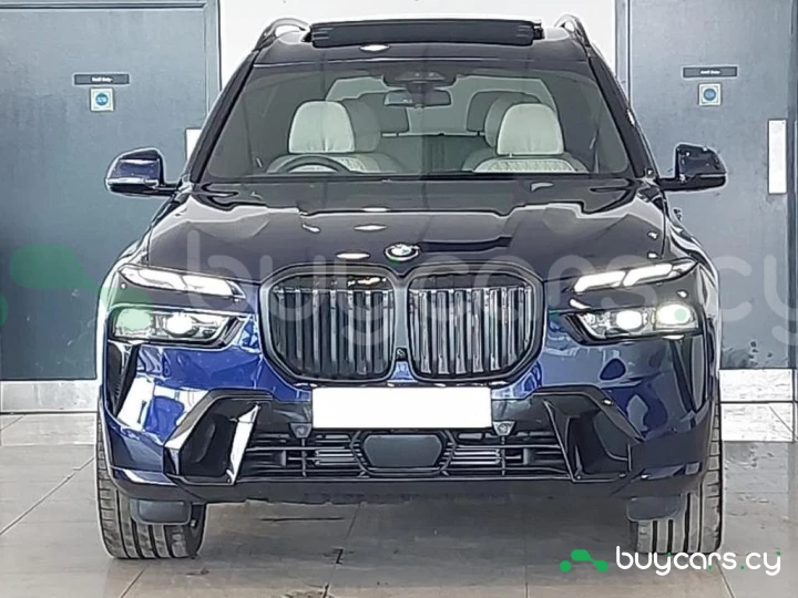BMW X7 Синий