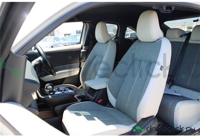 Mazda MX-30 Белый