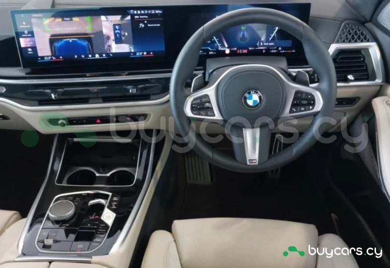 BMW X7 Синий