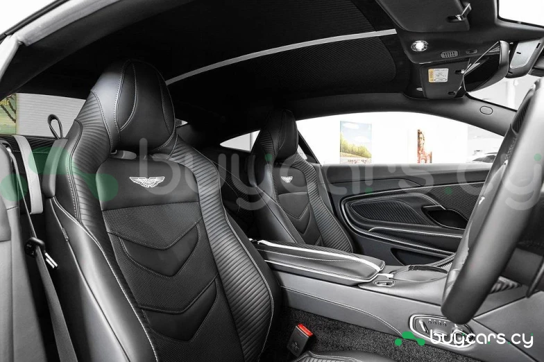 Aston Martin DBS Black