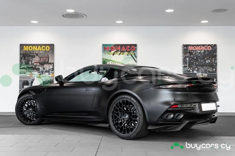 Aston Martin DBS Black