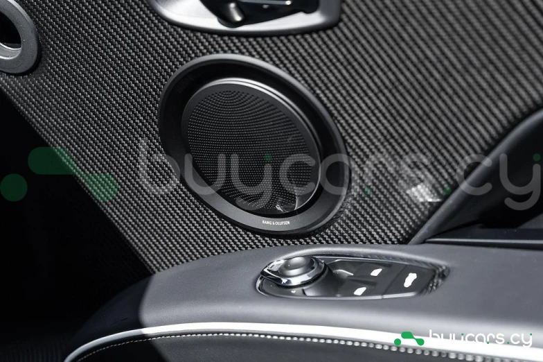 Aston Martin DBS Black