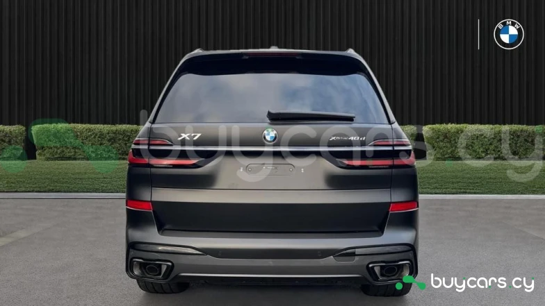BMW X7 Серый