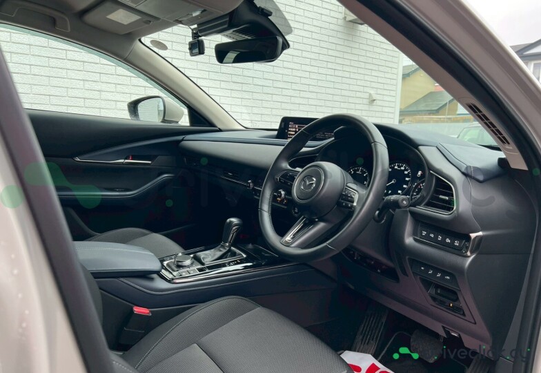 Mazda CX-30 Бежевый
