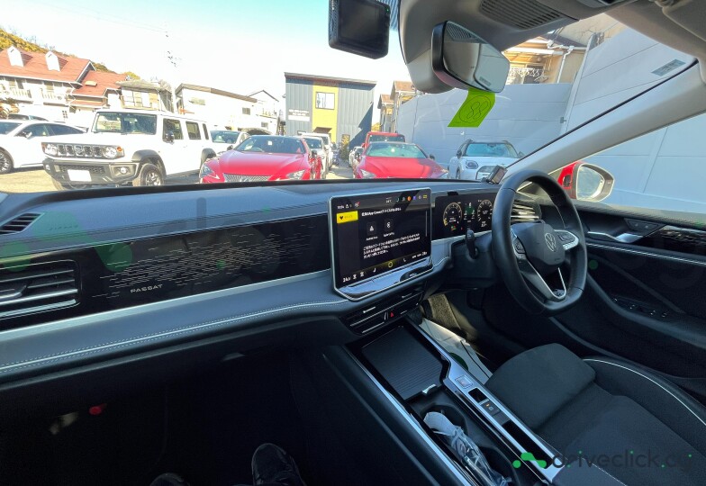 Volkswagen Passat Красный