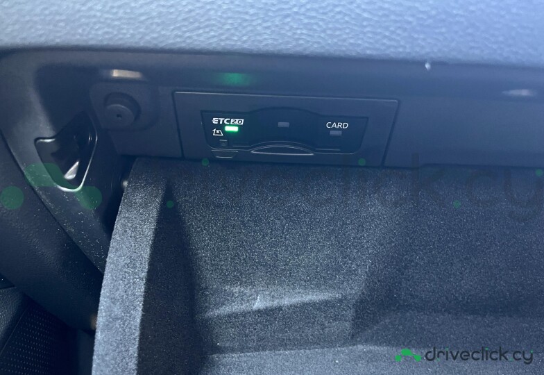 Volkswagen Passat Красный