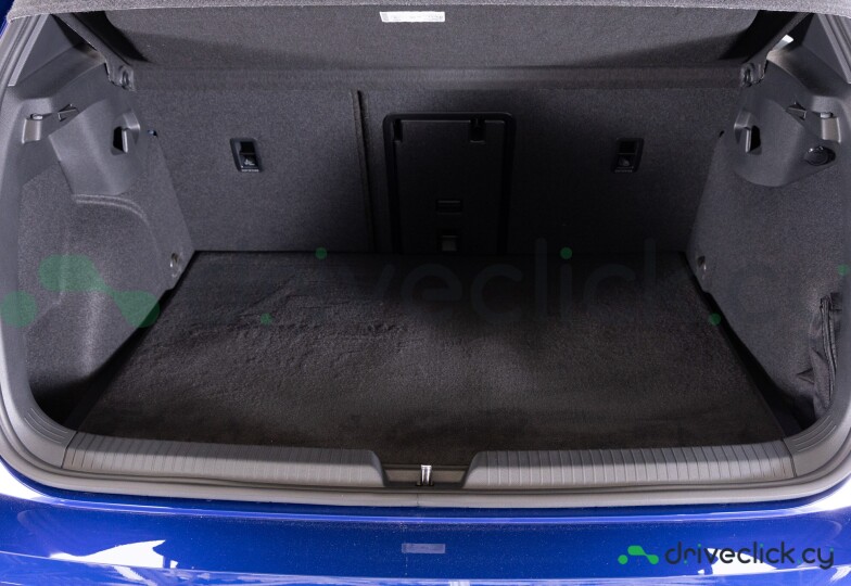 Volkswagen Golf Blue