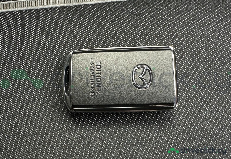 Mazda MX-30 Черный