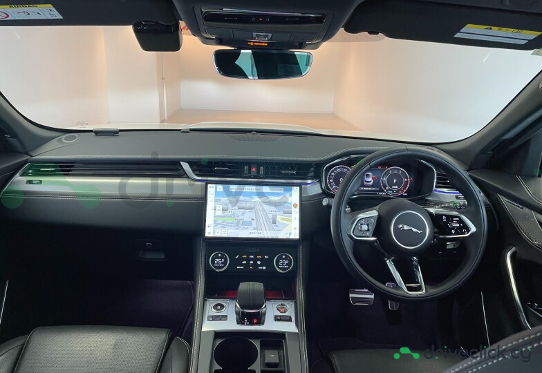Jaguar F-Pace White