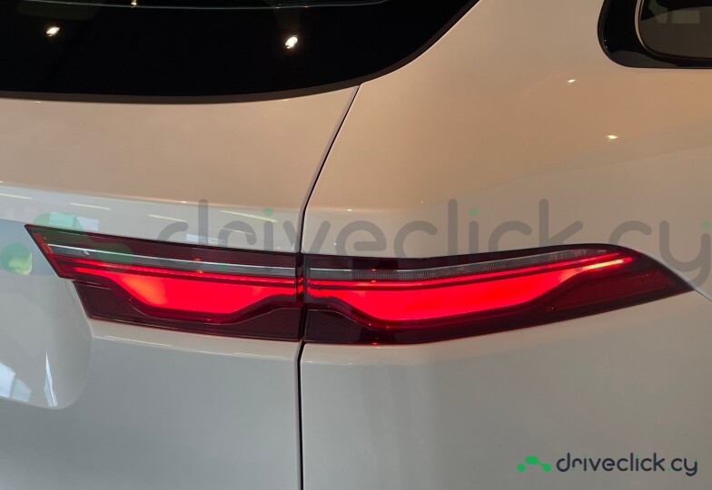 Jaguar F-Pace White