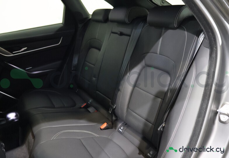 Jaguar F-Pace Black