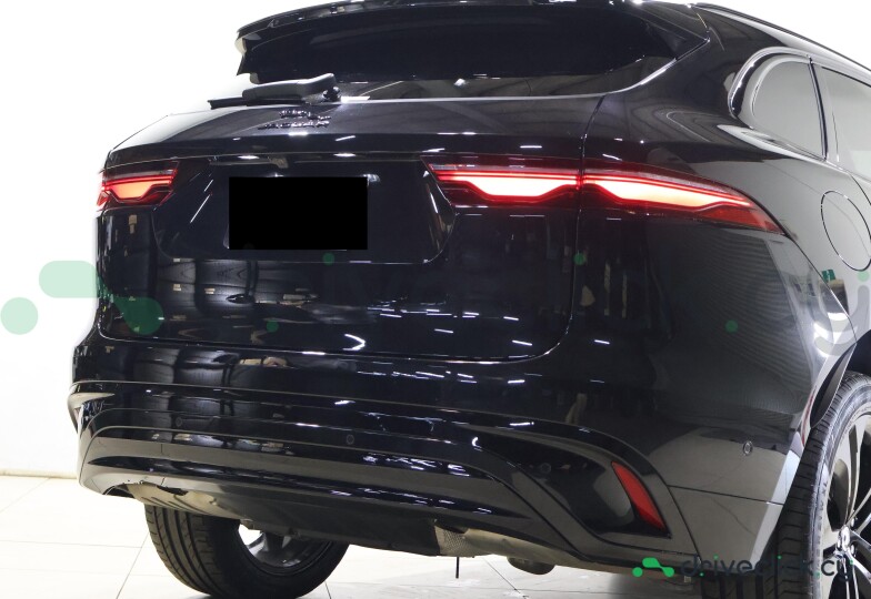 Jaguar F-Pace Black