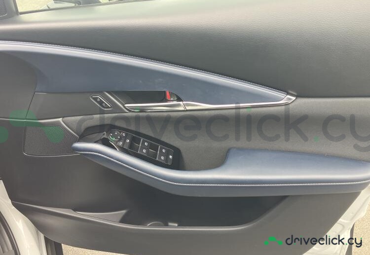 Mazda CX-30 Серый