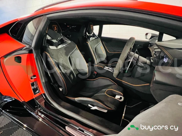 Lamborghini Huracan Оранжевый