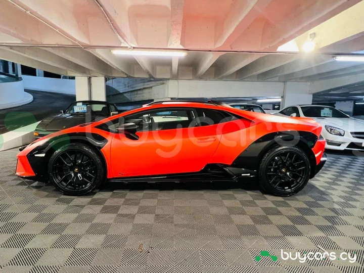 Lamborghini Huracan Оранжевый
