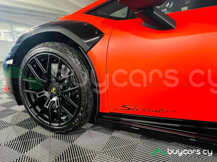 Lamborghini Huracan Оранжевый