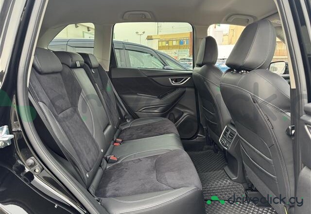 Subaru Forester Black