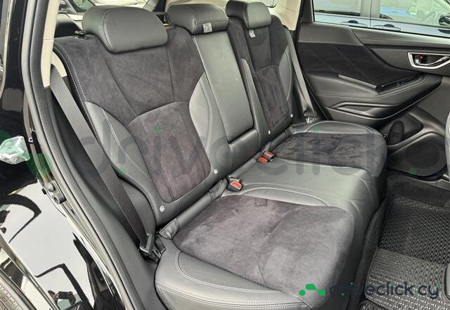 Subaru Forester Black