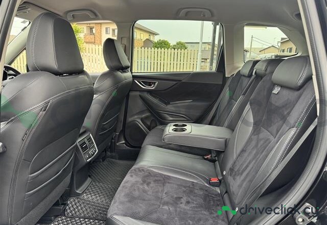 Subaru Forester Black