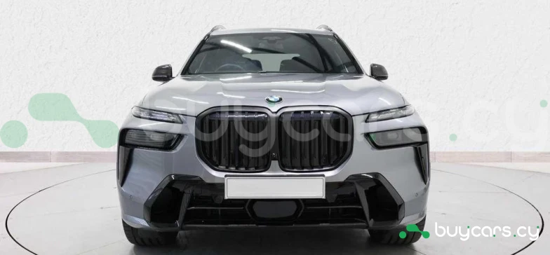 BMW X7 Серый