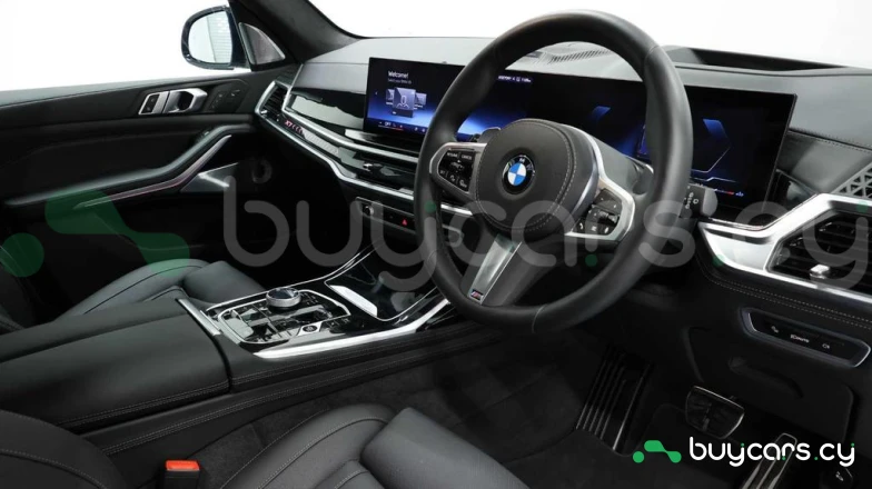 BMW X7 Серый