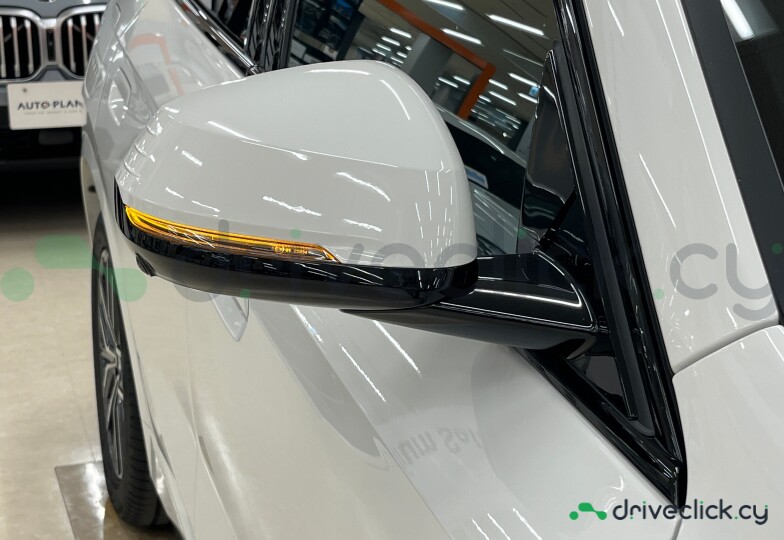 BMW X1 White
