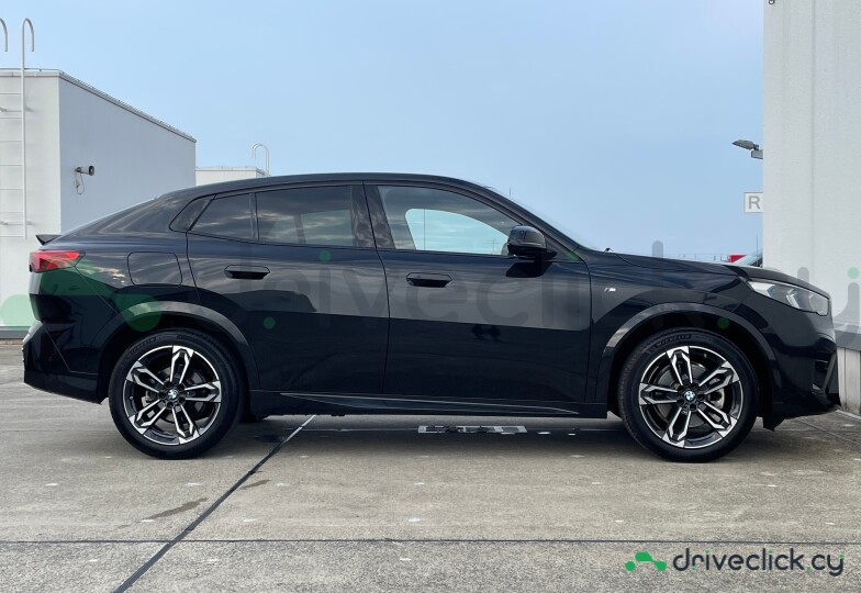 BMW X2 Black