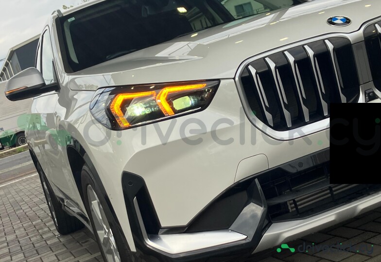 BMW X1 White