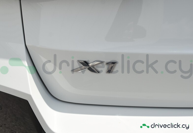 BMW X1 White